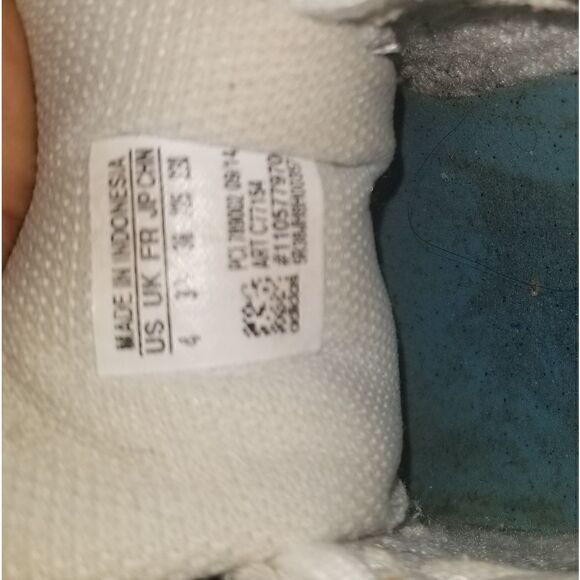 Girls Adidas Super Star   - Picture 5 of 5